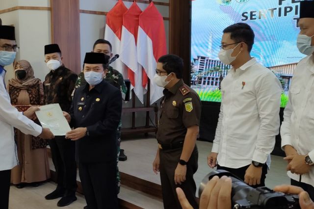 Gubernur Al Haris Dukung Percepatan Sertifikasi Tanah Wakaf