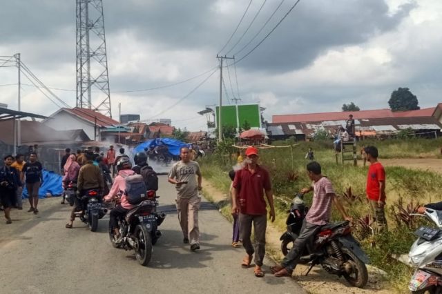 Sempat Diblokir Massa, Jalan di Sungai Tebal Sudah Bisa Dilalui