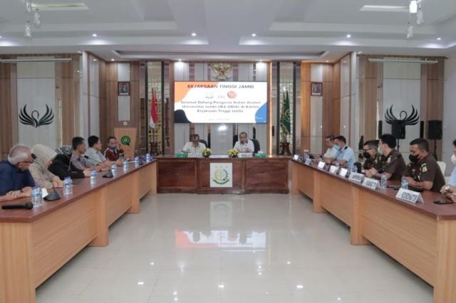 Wakajati Jambi Terima Kunjungan IKA UNJA