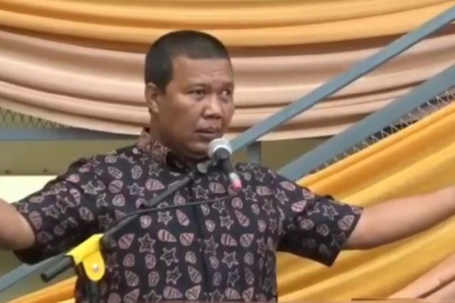 Lima Mistar Patah di Punggung Romi