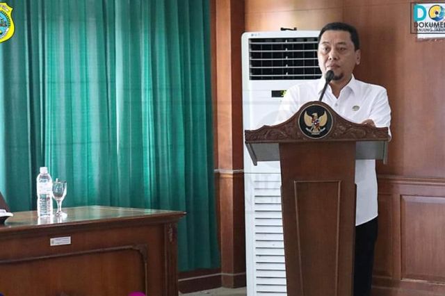 Sekda Sapril Buka Sosialisasi Pilkades Serentak Tanjab Timur