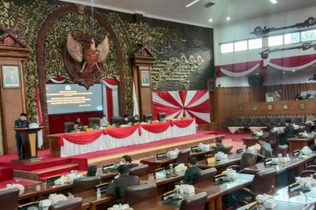 DPRD Provinsi Jambi Gelar Paripurna Ranperda Pertanggungjawaban Pelaksanaan APBD 2021