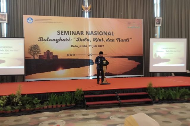 Gubernur Al Haris Hadiri Seminar Nasional Batanghari "Dulu, Kini dan Nanti"