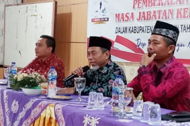 Beri Pembekalan Kades dari Dapil IV, Begini Harapan Bupati Mashuri