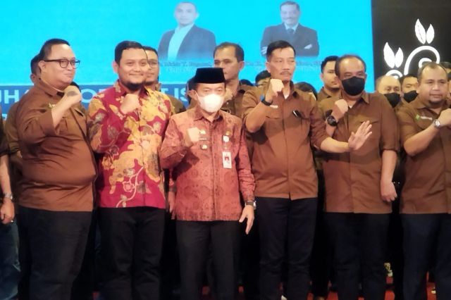 Gubernur Al Haris Harap Perusahaan Berkontribusi Nyata Bagi Masyarakat