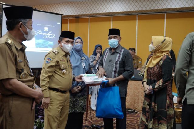 Gubernur Al Haris Launching Kartu Jambi Sehat Program Dumisake