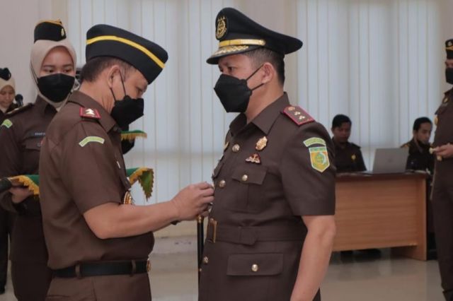 Kajati Jambi melantik Kajari Sungai Penuh