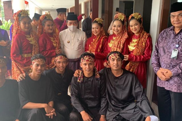 Dihadapan Gubernur Al Haris dan Dirjen Kebudayaan, Teater Tonggak Pergelarkan Fragmen Peradaban Melayu Jambi