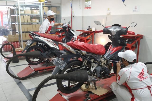 Servis Motor Honda Dapat Diskon 35 Persen