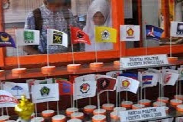 Masyarakat se-Indonesia Dicatut Parpol untuk Berkas Verifikasi