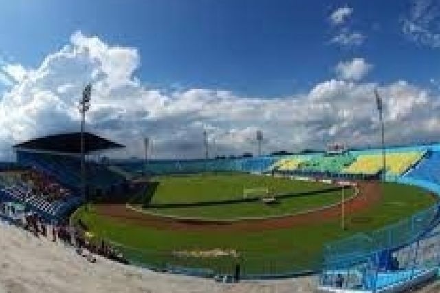 Kendala Fasilitas Stadion Hingga Penanganan Keamanan: Jokowi Minta Audit Seluruh Stadion