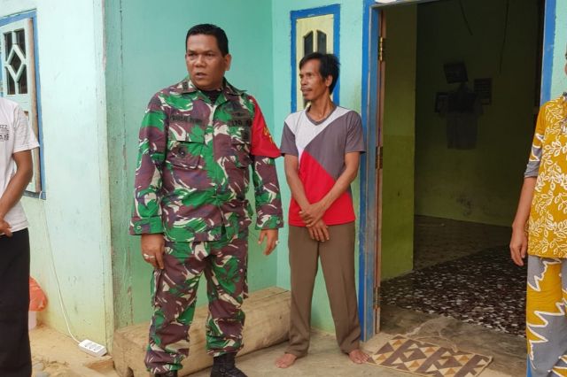 Dansatgas TMMD ke 115 Kunjungi Orang Tua Asuh untuk Pererat Kekeluargaan