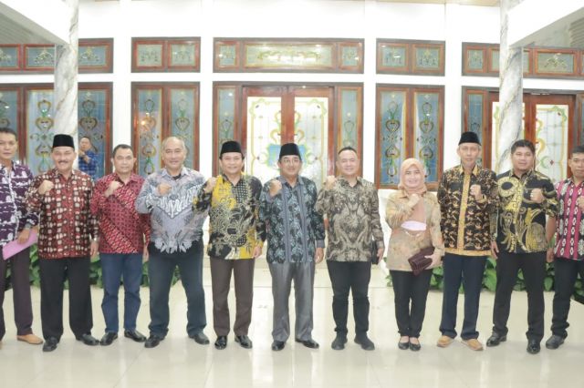 Bupati Anwar Sadat Sambut Kedatagan Tim Dirjen Bina Pemdes Kemendagri