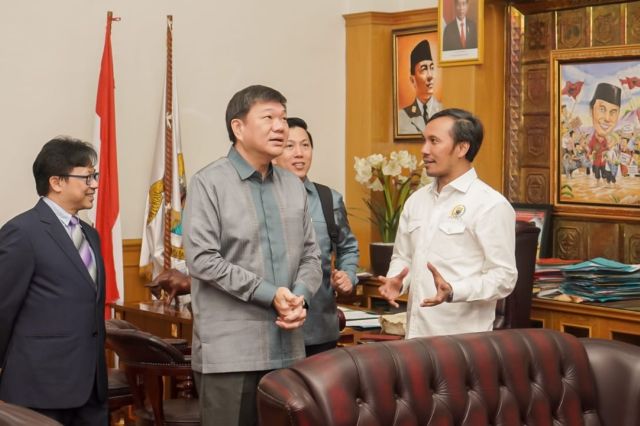 Terima Kunjungan Dubes Singapura: Edi Purwanto Tawarkan Peluang Investasi