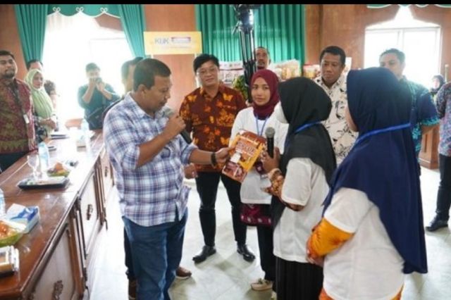 Bupati Romi Sondingkan UMKM dengan Indomaret