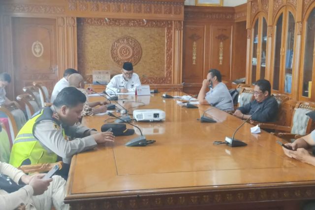 GMJ Gelar Aksi Demo Polemik Direktur RSUD Raden Mattaher Jambi: Tak Mau Mundur, Kami Akan Gelar Aksi Lebih Besar Lagi