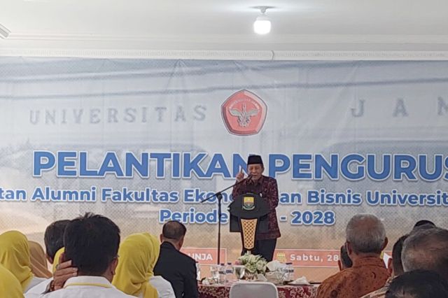 Wagub Abdullah Sani Hadiri Pelantikan Pengurus IKA FEB UNJA