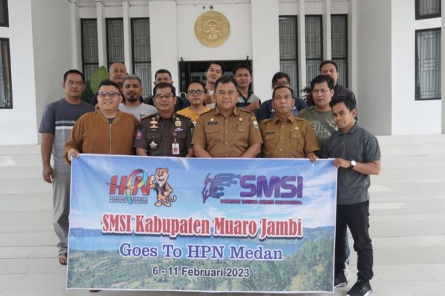 Berangkat HPN ke Medan: SMSI Muaro Jambi di Lepas Sekda Budhi Hartono