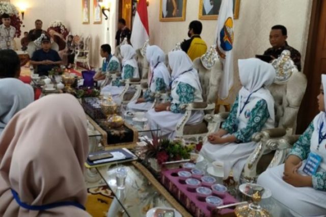 Ciptakan Aroma Terapi Relaksasi dari Jerangau: Siswa SMA 7 Sarolangun Raih Medali Emas Event Inovasi Remaja Internasional