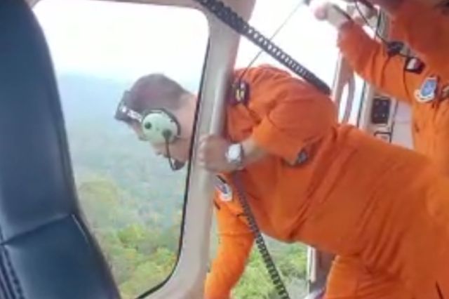 Tim Evakuasi Berhasil Temukan Titik Jatuh Helikopter yang Ditumpangi Kapolda Jambi