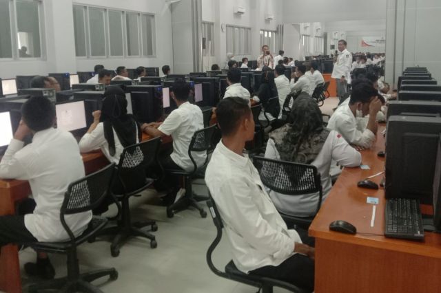 Hanya Satu Peserta Sarolangun Tak Hadir Tes CAT KPU 7 Kabupaten