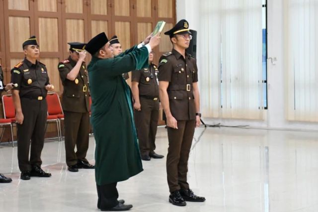 Wakajati Jambi lantik Pejabat Fungsional Auditor Kejati Jambi