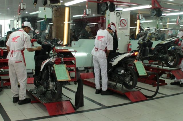 Pengen Cari Takjil Saat Ngabuburit: Pastikan Dulu Kondisi Motornya