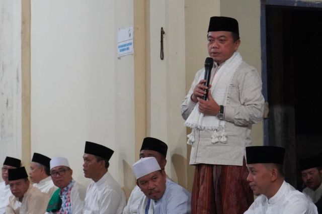 Safari Ramadan di Desa Pulau Batu: Masyarakat Sambut Antusias Kedatangan Gubernur Al Haris