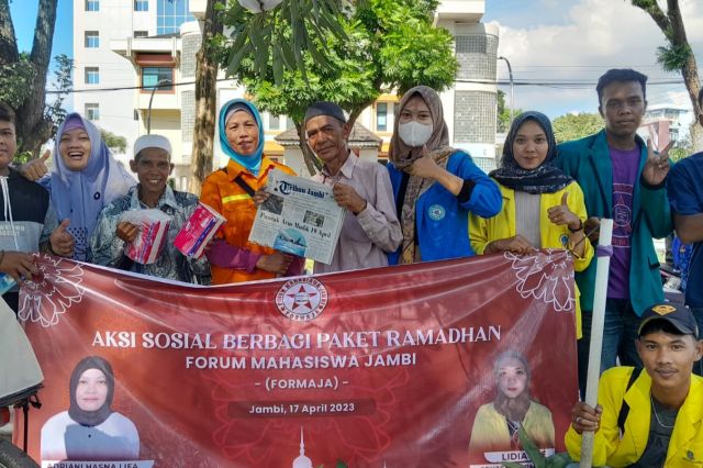 Semarak Ramadan: FORMAJA Kembali Turun ke Jalan untuk Bagi-bagi Paket Sembako