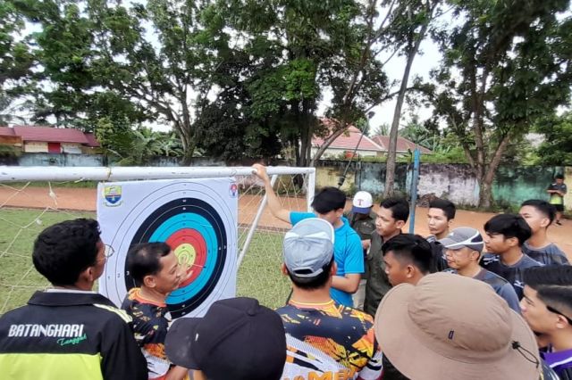 Pertandingkan 5 Cabor: Invitasi Olahraga Tradisional Tingkat Provinsi Jambi Diikuti 73 Peserta