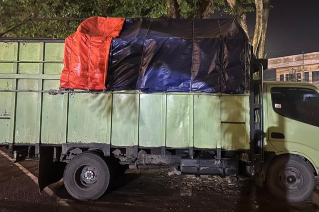 Dua Truk Pengangkut Puluhan Ribu Liter BBM Ilegal Diamankan Ditreskrimsus Polda Jambi