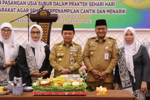Gubernur Al Haris Kukuhkan 80 Bidan Delima Provinsi Jambi