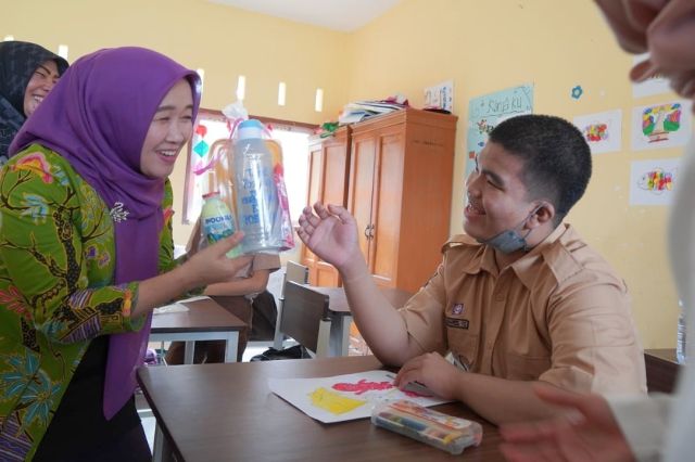 Hesnidar Haris Lakukan Gerakan Transisi PAUD yang Menyenangkan di PLA SLBN 2 Kota Jambi