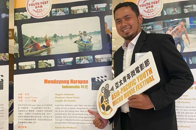 Seniman Jambi Husni Turion Wakili Indonesia di Micro Film Festival Hongkong