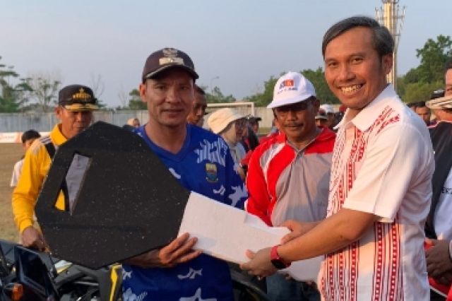 Penutupan Sepak Bola HUT Sarolangun, Edi Purwanto: Balik Kampung Bentar