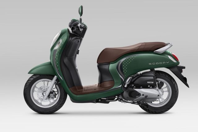 New Honda Scoopy dengan Warna dan Striping Baru Hadir di Jambi