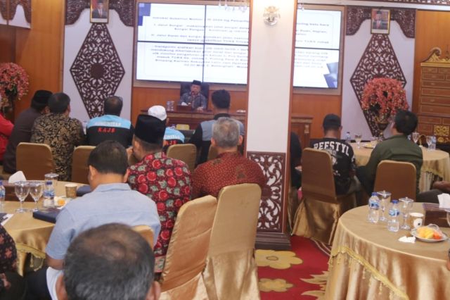 Rapat Bersama Gubernur Al Haris: Asosiasi Sopir Minta Hauling Batubara Dibuka Kembali