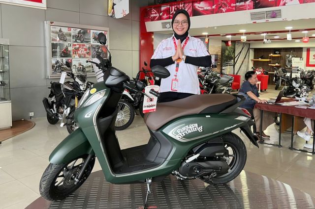 Makin Gaya Tampil Makin Beda Bersama New Honda Genio