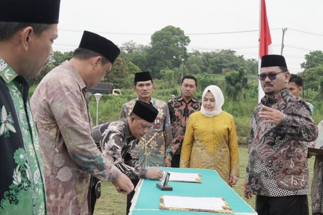 Warek Hingga Dekan Dilantik Rektor UIN STS Jambi di Lapangan Terbuka: Ini Nama-namanya