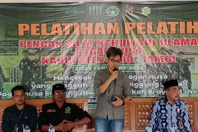 Ansori Dinobatkan Menjadi Dewan Kehormatan Pencak Silat Pagar Nusa Tebo