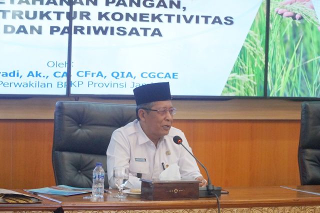 Wagub Abdullah Sani Pimpin Rapat Pengawasan Stunting, Pengentasan Kemiskinan dan Sektor UMKM