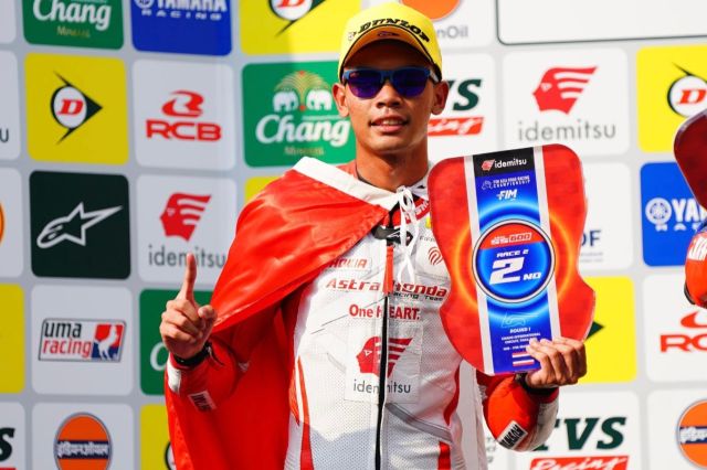 Herjun Raih Podium Tertinggi: CBR250RR Tak Terbendung di ARRC Buriram