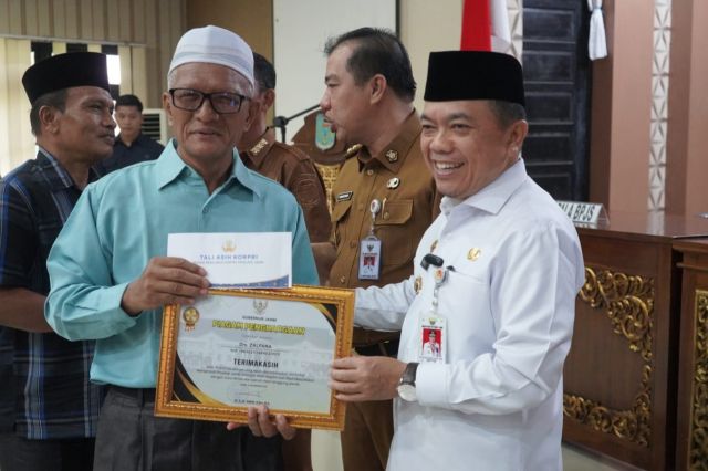 Apresiasi ASN yang Pensiun, Gubernur Al Haris: Negara Hadir dalam Perlindungan Sosial