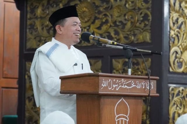 Safari Ramadan ke Bungo: Gubernur Al Haris Serahkan Bantuan 270 Juta Rupiah untuk Masjid dan Musholla
