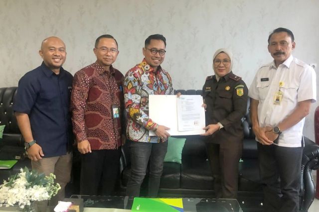 Patuhkan Perusahaan: BPJS Ketenagakerjaan Serahkan SKK ke Kejati Jambi