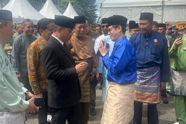 Ansori Sambut RI 60 di Pesta Pernikahan Putri Gubernur Jambi