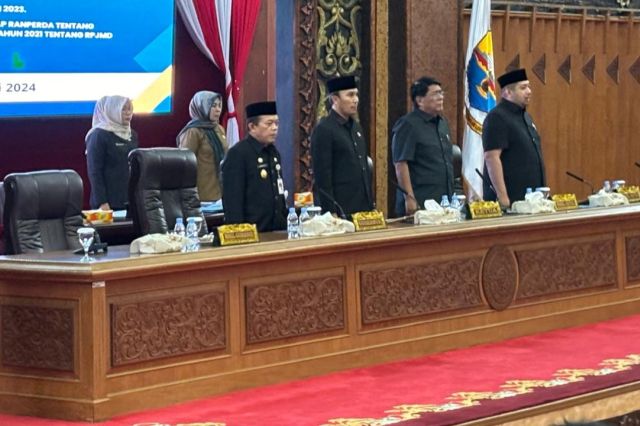 Empat Jubir Pansus DPRD Jambi Sampaikan Laporan Pembahasan LKPJ Gubernur Tahun 2023