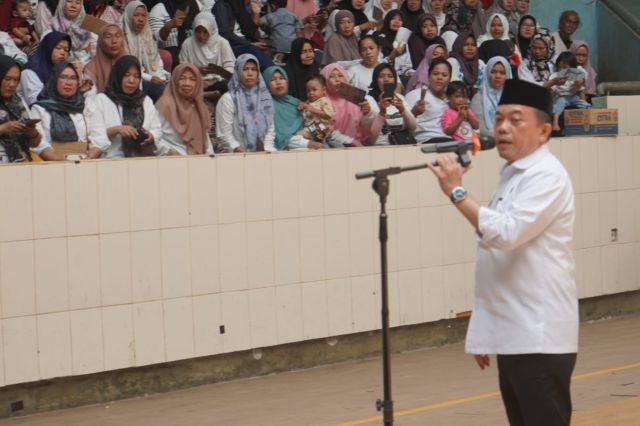 Gubernur Al Haris Dorong Pengusaha Perhatikan Hak Hak Buruh