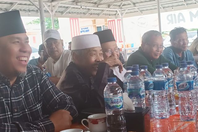 H Abdul Rahman Hadir di Opening Kopi Tiam Air: Masyarakat HAR Doakan Jadi Wali Kota Jambi