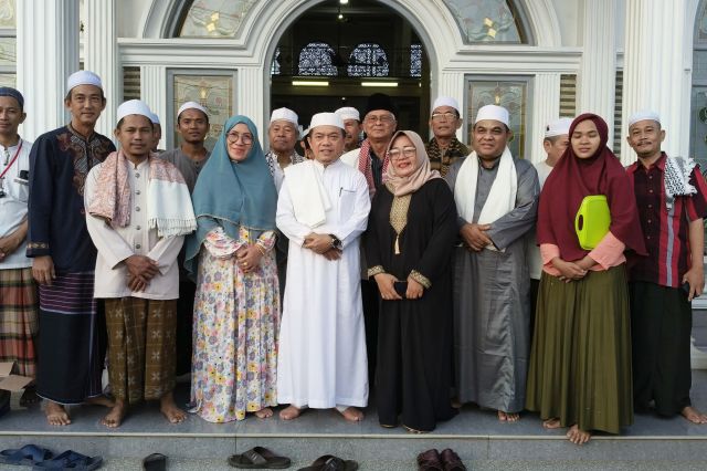 Di Masjid Asy Syuhada Simpang Rimbo: Gubernur Al Haris Ajak Pejabat Pemprov Safari Subuh